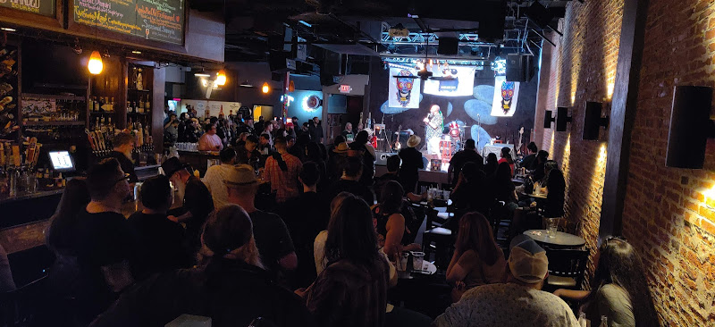 502 Bar - bars with live music San Antonio