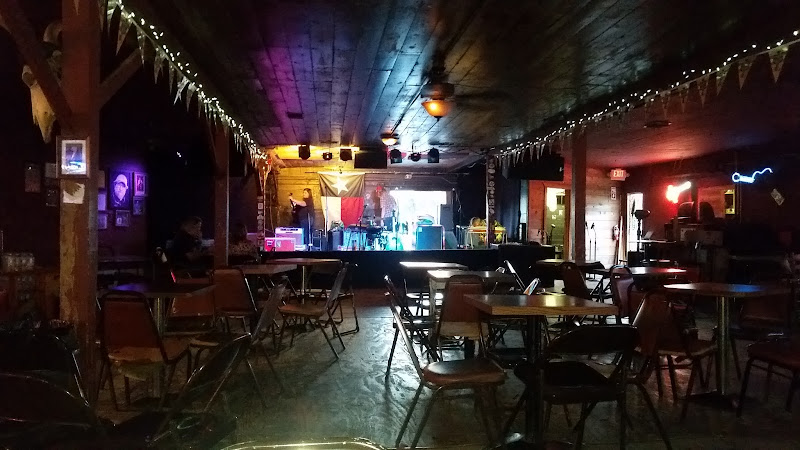 Cheatham Street Warehouse - bars with live music San Marcos