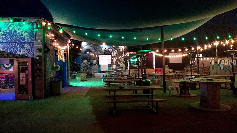 Social Spot - bars with live music San Antonio