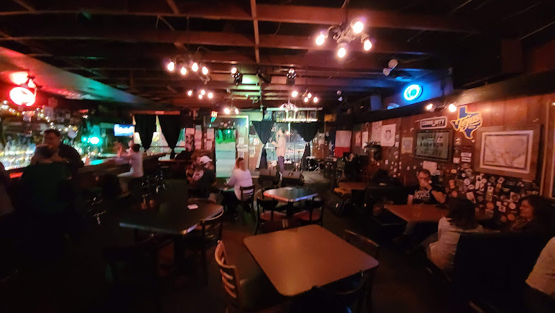 The Hole in the Wall - bars with live music Austin