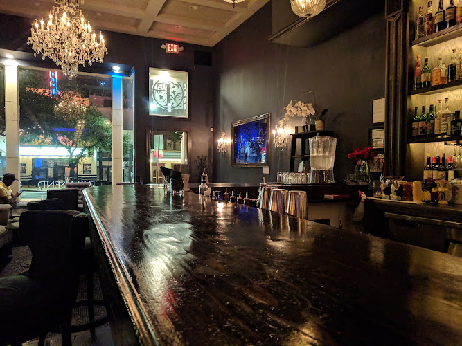 The Townsend - bars with live music Austin
