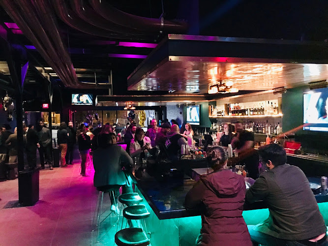 WYLD Bar - bars with live music Austin